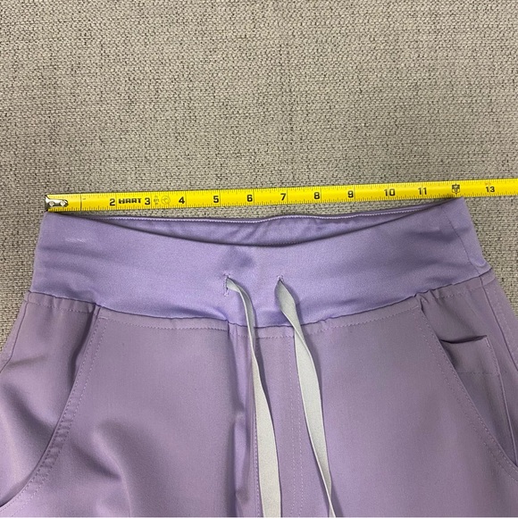 Figs Lavender 2 pc Scrub Set Technical Collection Size XS Top and Bottoms - Picture 9 of 16